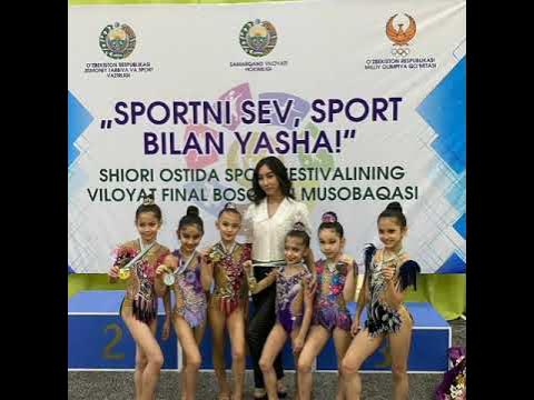 Гимнасттардың төңкеріліп жатқаны видео Гимнасттардың төңкеріліп жатқаны видео