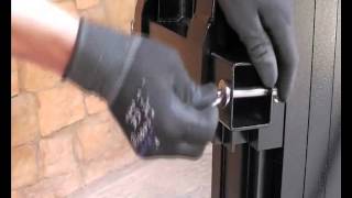 Guil - Lifting Towers With Magnetic Fastener Bolts