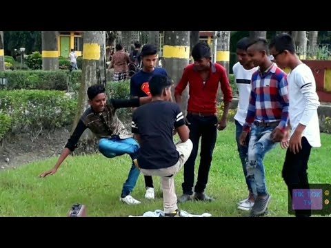 invisible-chair-prank-||-हवा-में-बैठा-हुआ-लड़का-||-rajat-lakhotia-||-pranks-in-india