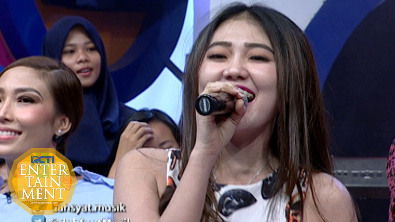Semua joget bareng Via Vallen 'Selingkuh' [Dahsyat] [20 Okt 2015]