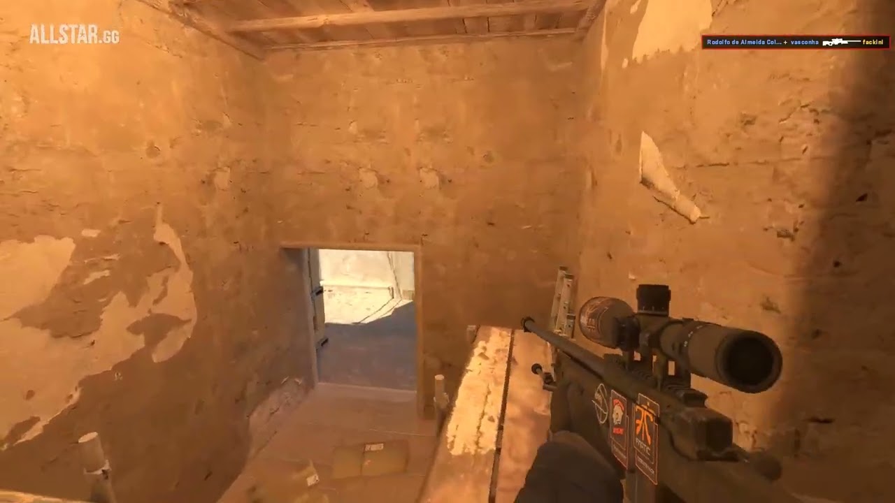 Quickscoping on Mirage with AWP Action