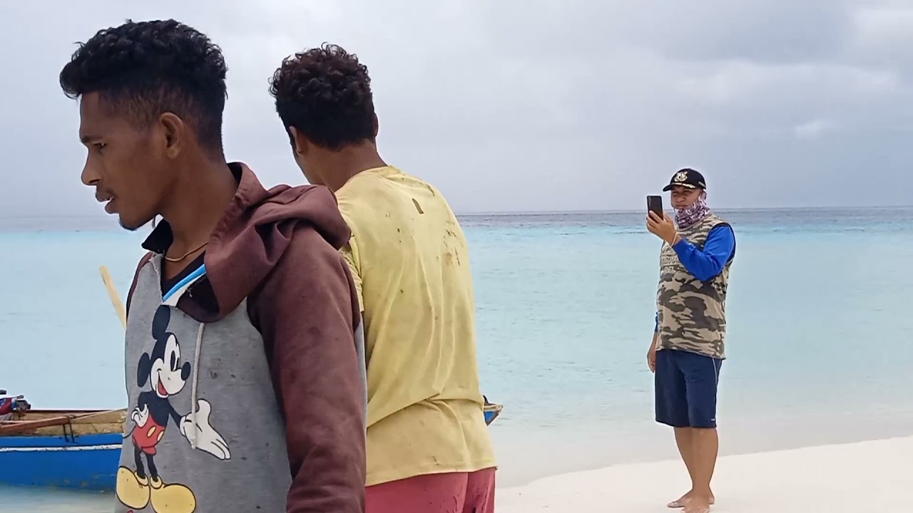 Nellson Batilmurik_-_Jalan-jalan ke Skaro Kilmasa _-_Vlog Part 1