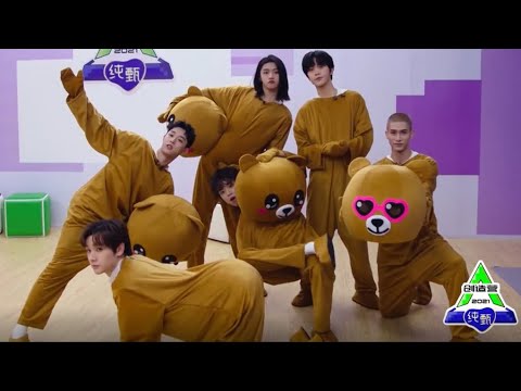 【熊出沒注意】小九高卿尘穿玩偶服大秀性感翹臀！神秘的白色小包到底是做什麽的呢？|创造营2021|有间甜剧屋