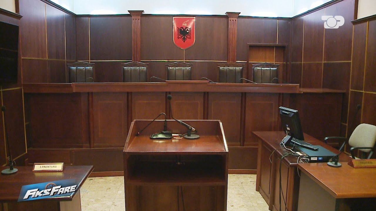 Skandali në Shkollën e Magjistraturës, kandidatët “kopjojnë” në provime! - Fiks Fare