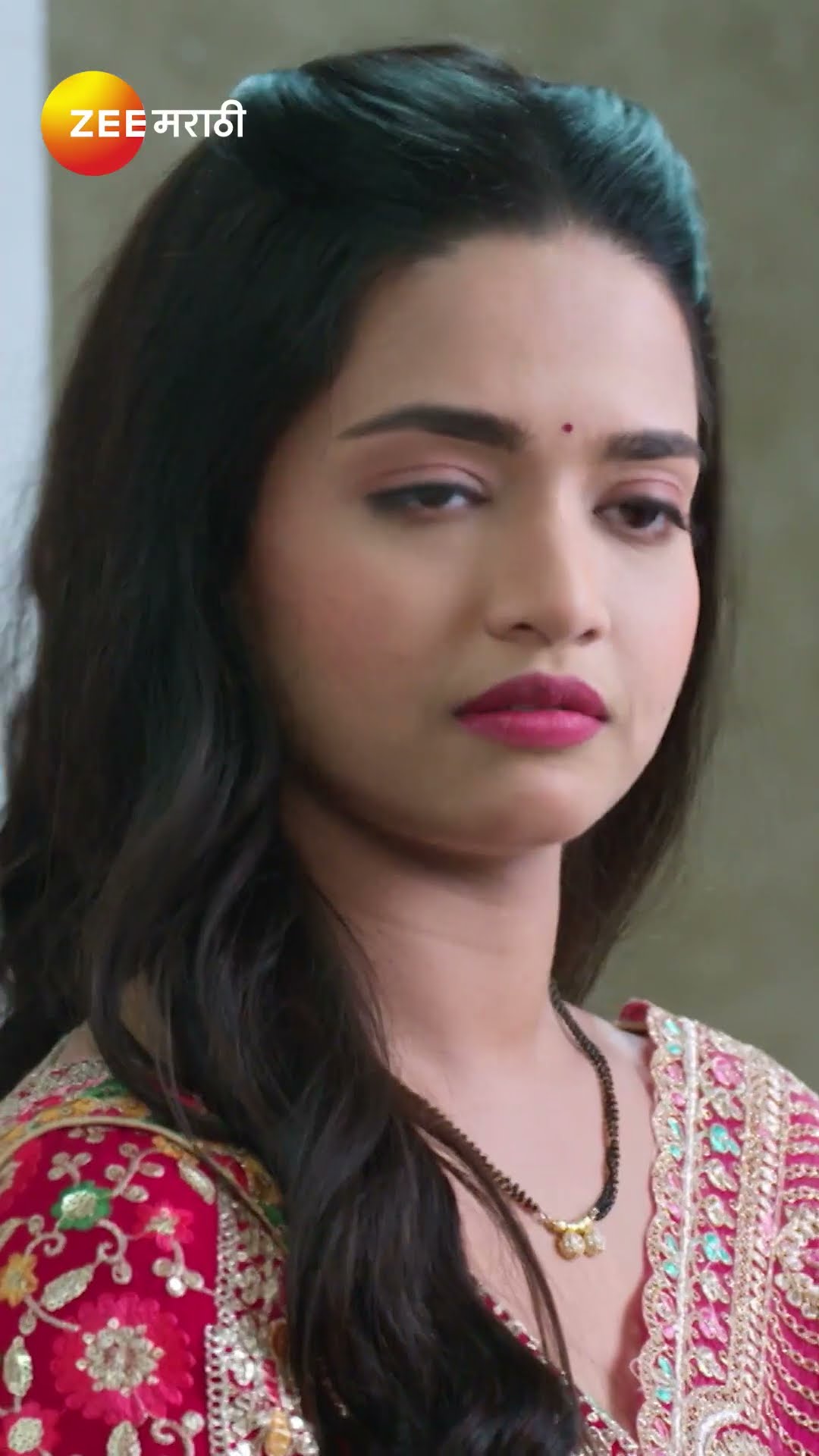 #Navri Mile Hitlerla #Shorts #Zee Marathi #Entertainment #Romantic Famiy Drama