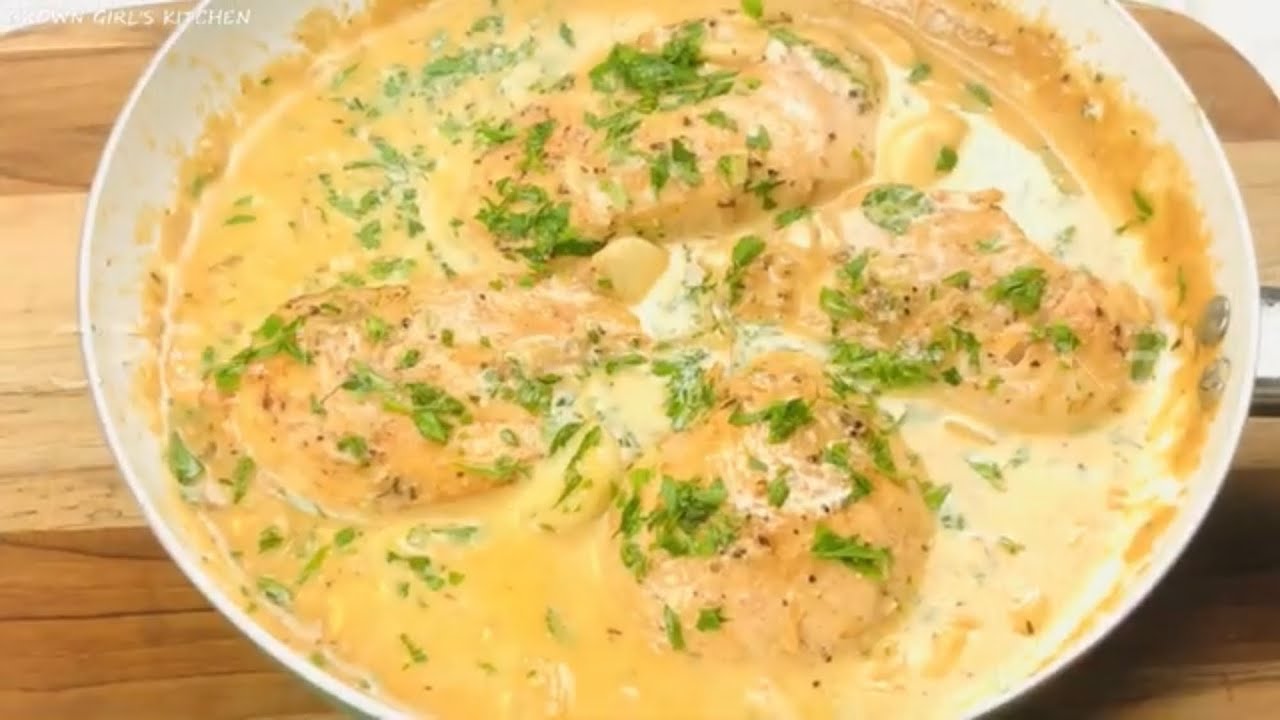 EASY DELICIOUS  Creamy Garlic Chicken Breasts