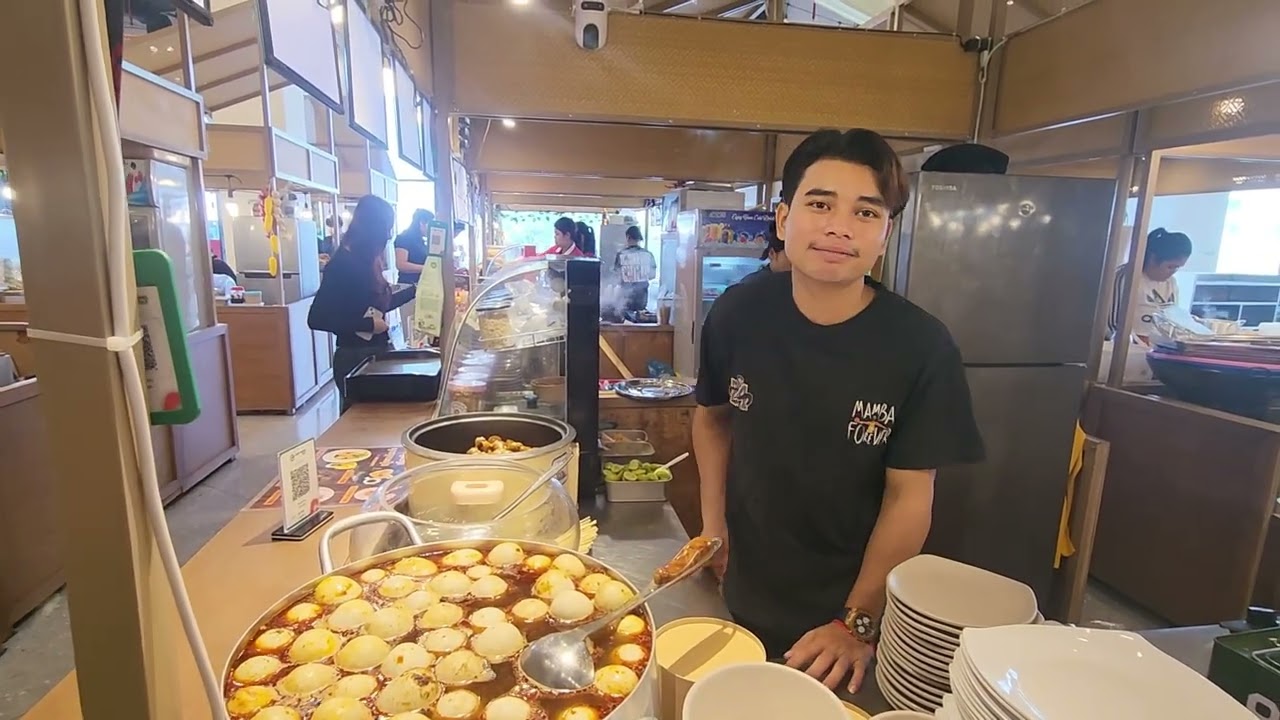 ញ៉ាំសង្វាក់ឬណែមអាំងនៅ Mega Mall  ឆ្ងាញ់តែមិនអស្ចារ្យ