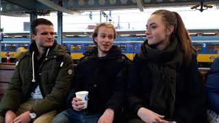 Studenten wachten al 6 uur op de trein