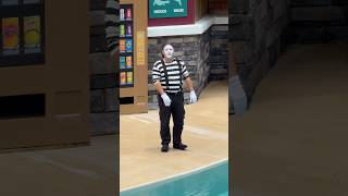 Hello lol π¬π Tom mime Seaworld #seaworldmime #comedy #funnyvideos #funny #tomthemime Hello lol π¬π Tom mime Seaworld #seaworldmime #comedy #funnyvideos #funny #tomthemime
