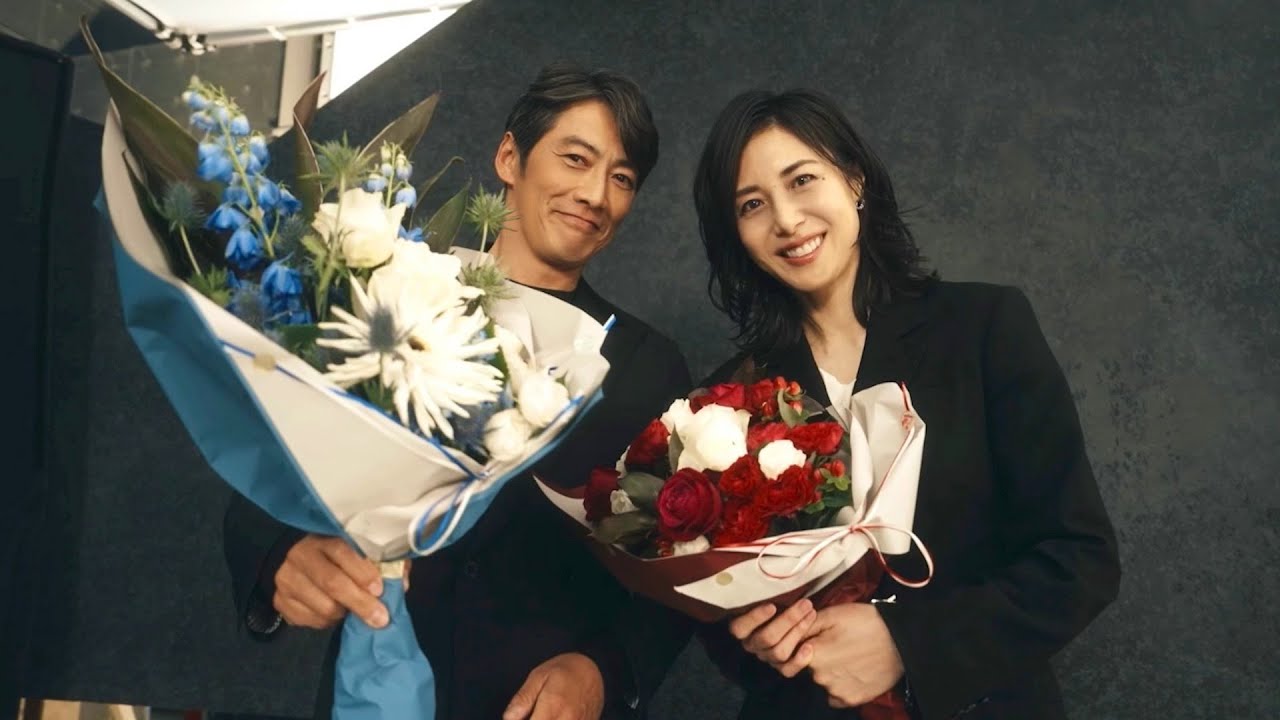 反町隆史、妻・松嶋菜々子にカメラを向けられ照れ笑い　夫婦仲睦まじいCMメイキング映像　SHISEIDO MEN 新アルティミューン新CM「あなたは、変わらない」篇