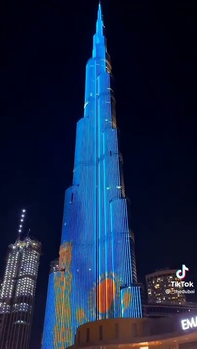 Kazakhstan flag in Burj Khalifa stairs. Флаг Казахстан в Бурдж Халифа ...