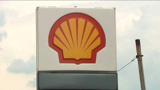 Shell makes record profits amid high gas prices