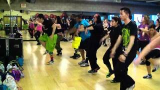 Tu Angelito - Chino Y Nacho - Merengue Dance Fitness Class w/ Bradley - Crazy Sock TV