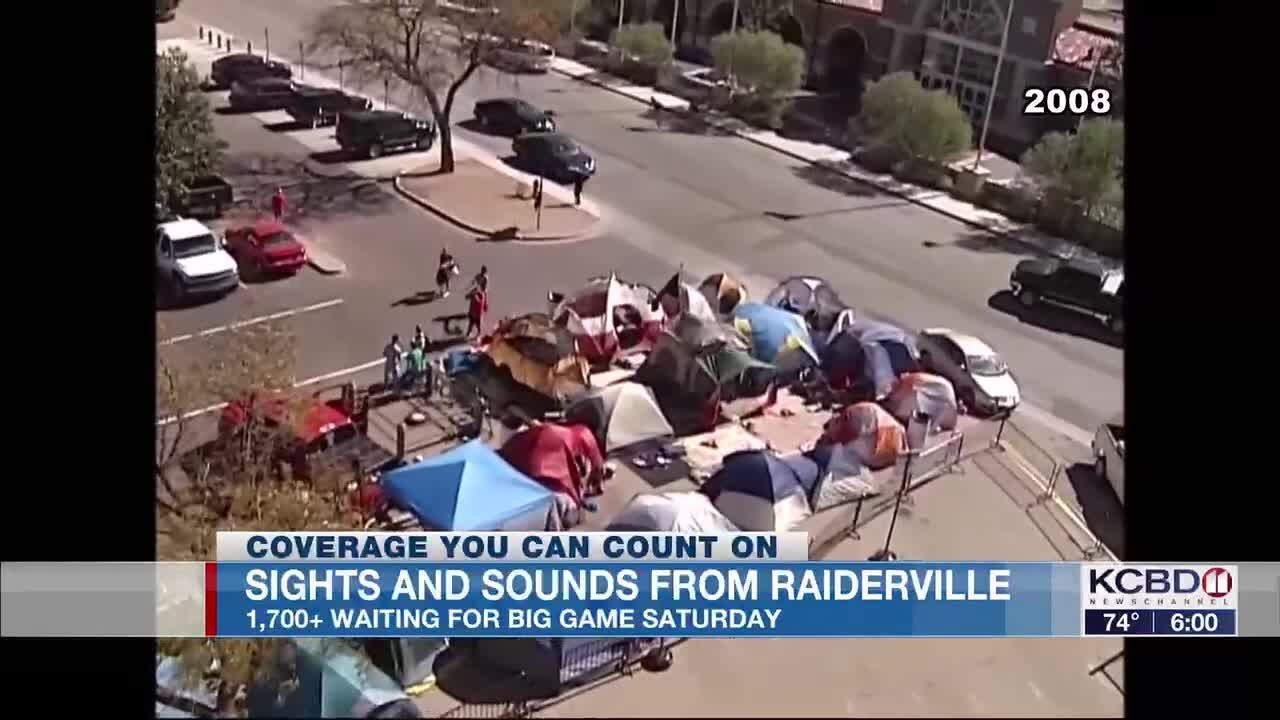 1,700 fans lined up at Raiderville (6 p.m.) - YouTube