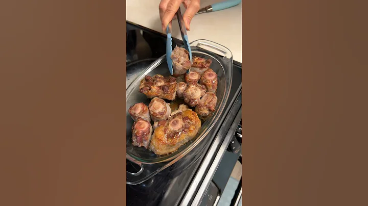 Momma makes oxtail for the first time! How’d she do? #joshandmomma #joshsmom