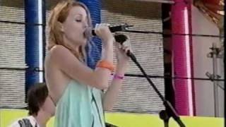 Siobhan Donaghy - Overrated - Live at Pop Beach 13/06/2003