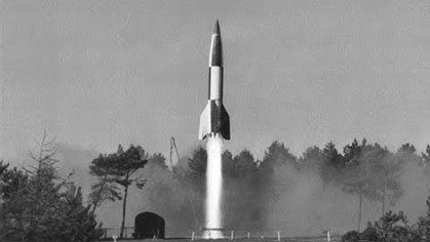 How to make a V2 rocket in Bad Piggies