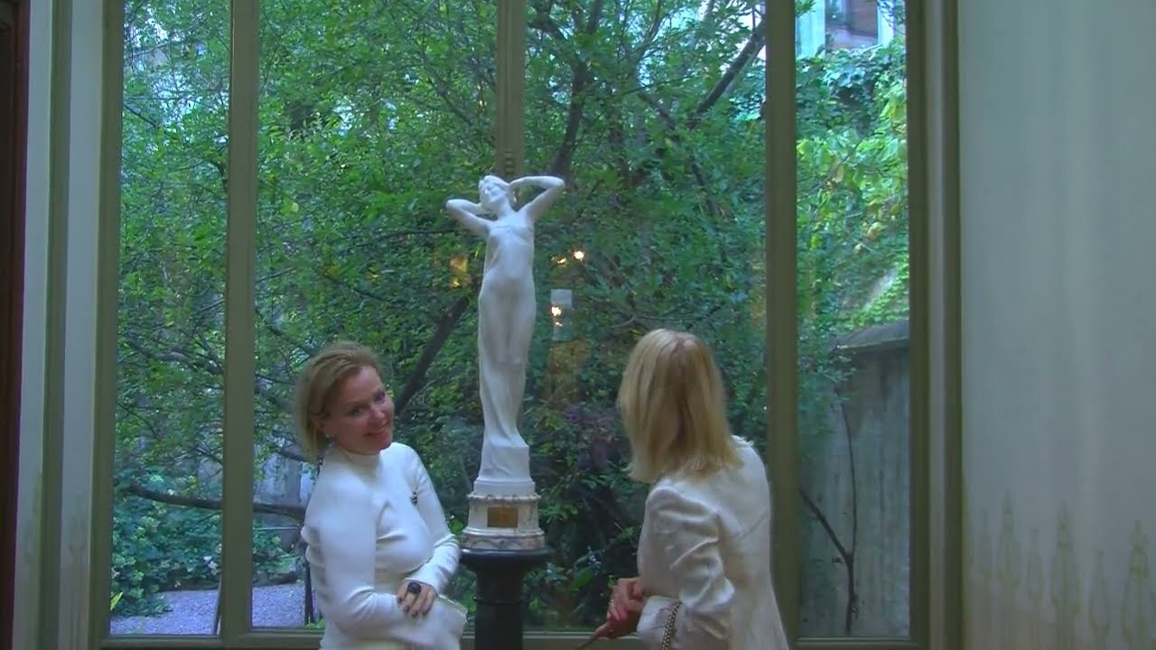 Международный проект "Art Unites the World. Восток-Запад" в Foundation Frison Horta в Брюсселе