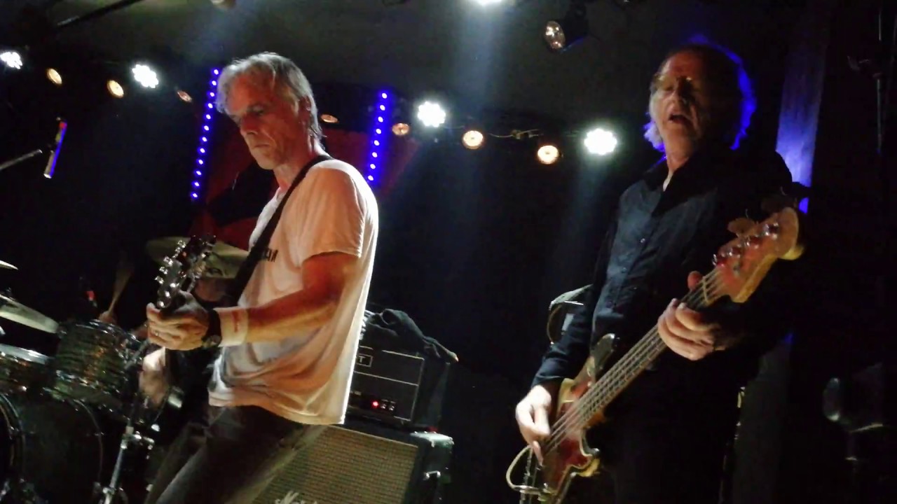 Radio Birdman Dominance and submission (Blue Oyster Cult cover