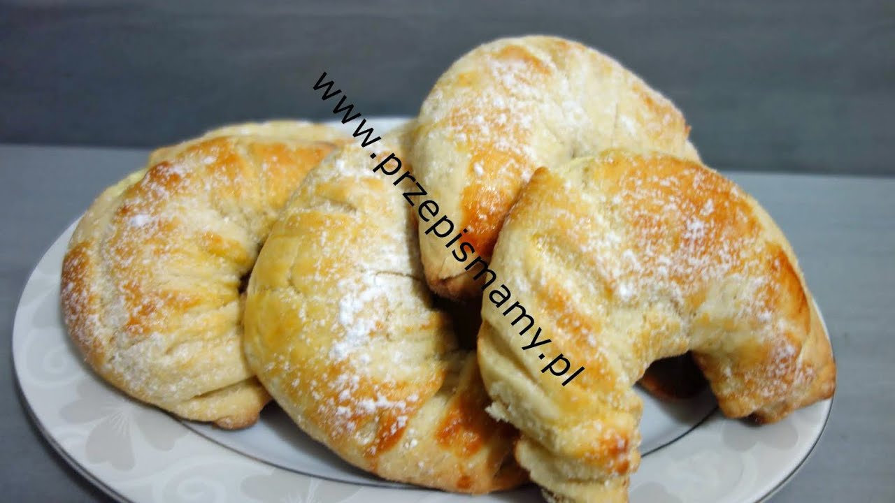 Rogaliki topione – przepis na rogale drożdżowe z serem
