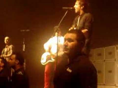 Simple Plan - The LONDON SONG! + more! London Asto...