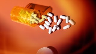 How should U.S. regulate powerful painkillers?