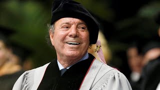 JULIO IGLESIAS – HACE UNOS AÑOS - Asociación Pro Música AMADEO L. SALA.