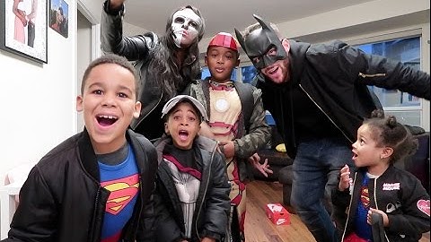 TRICK or TREATING with FamousTubeKIDS !!