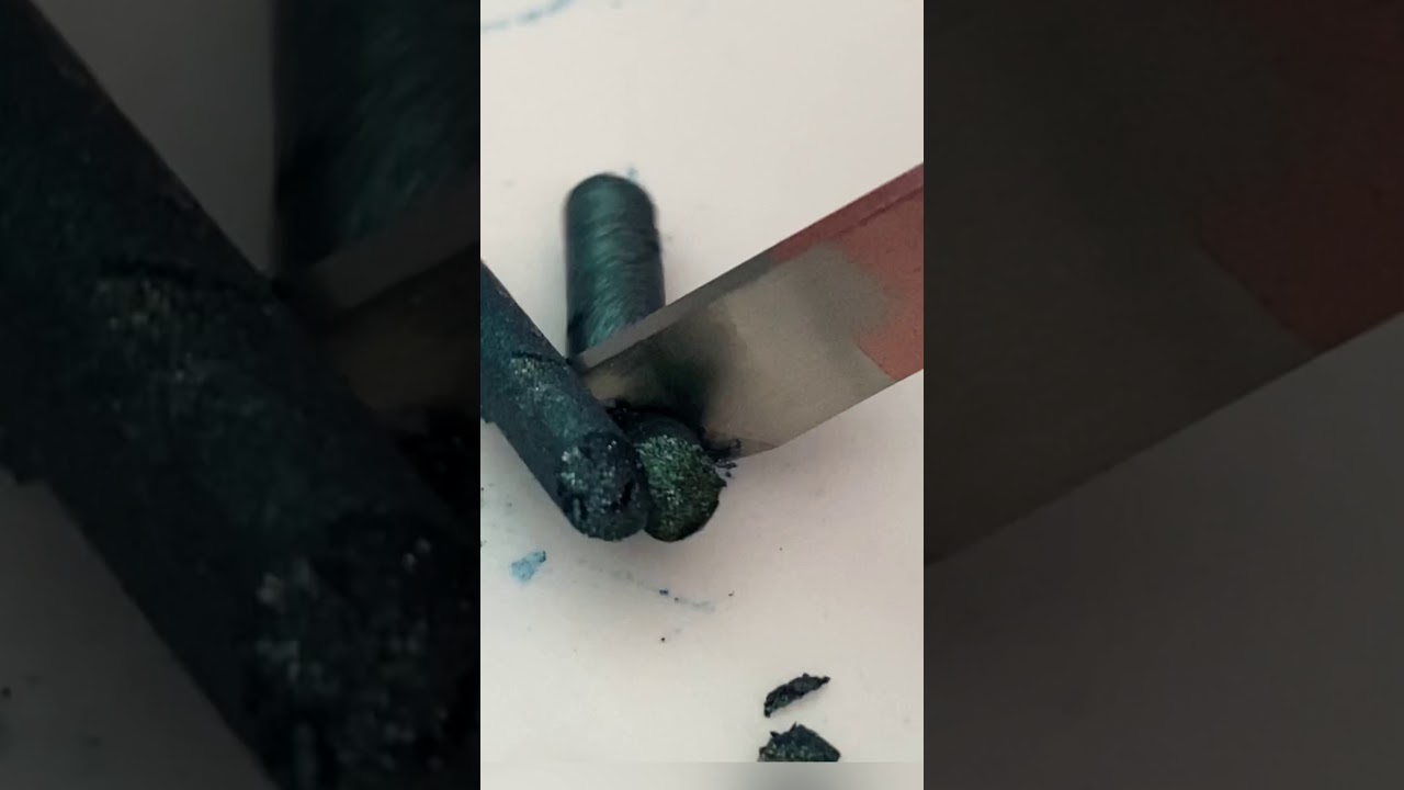 ASMR Makeup Crushing | Eyeliner Hack | How to fix dry eye shadow or eye pencil 