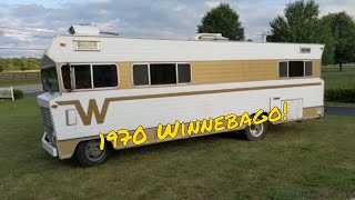 A Walk around my 1970 Winnebago Chieftain D27 two Door RV.