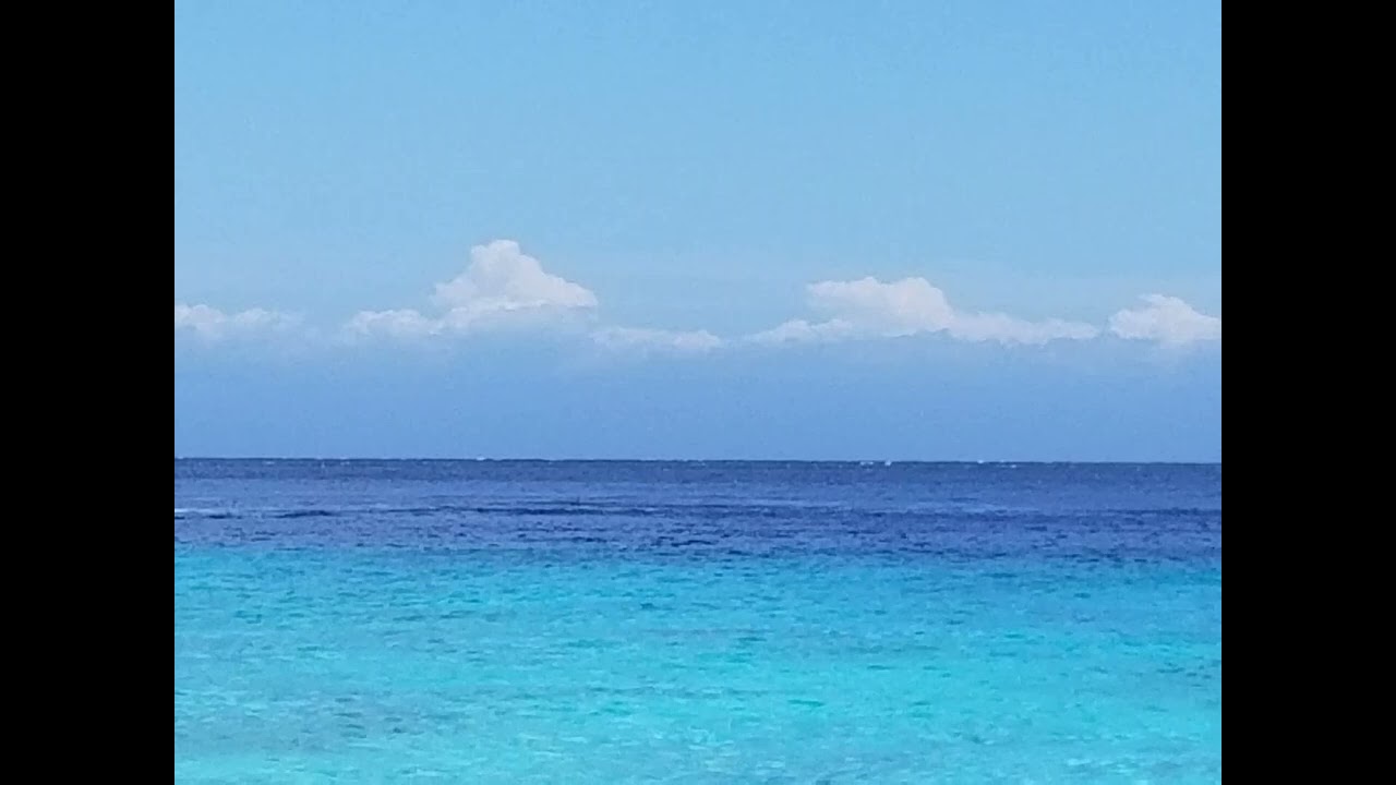 la mer bleue J'ADORE😍😀