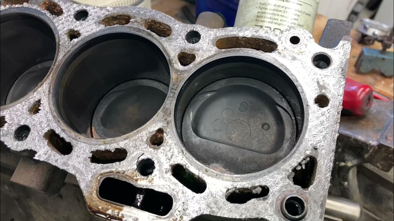 Another Toyota 2E Corolla engine teardown and quick inspection - YouTube