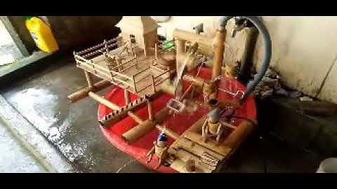 Guồng nước tiểu cảnh người giã gạo, cưa, đạp xe