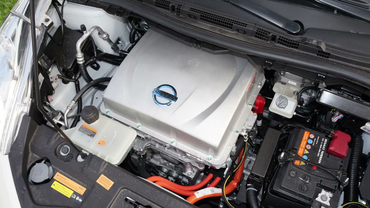 В какой модели Nissan Leaf установлен тепловой насос? (1-го поколения)