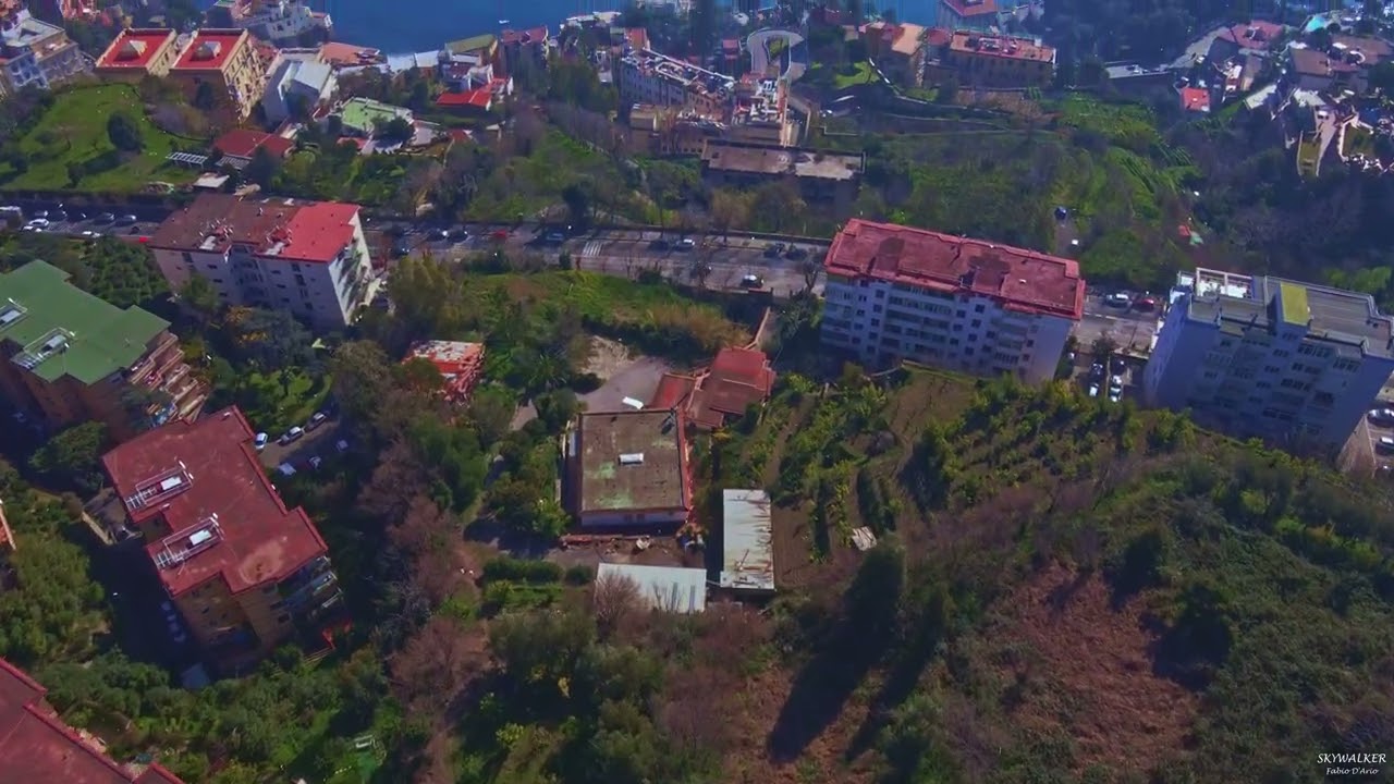 Napoli vista dal drone 4K , via manzoni