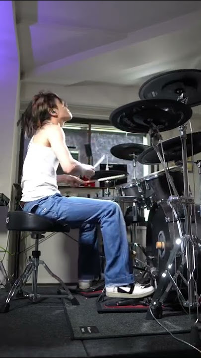Eminem - Love The Way You Lie ft. Rihanna🔥　#drums #shorts #eminem