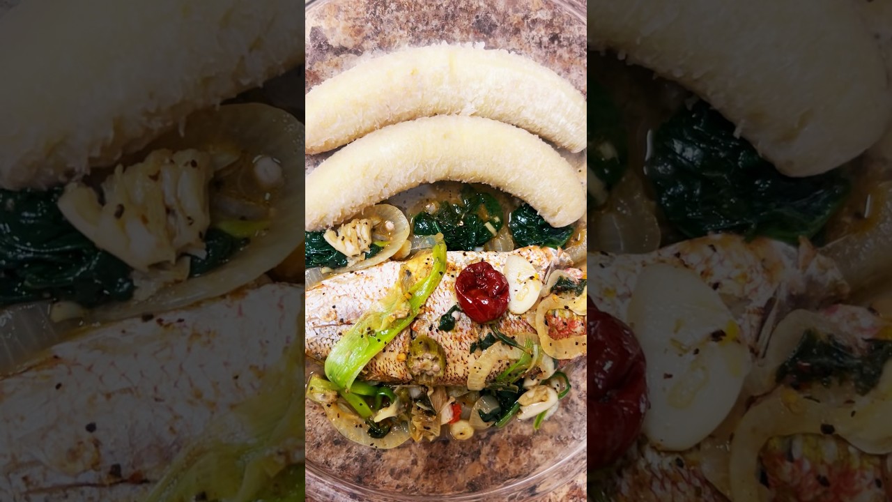 Красный люциан на пару и варёные зелёные бананы… 