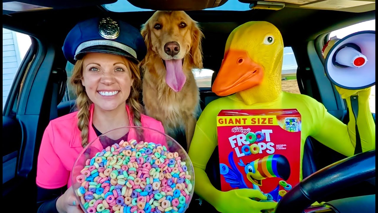 Полиция застала врасплох резиновую уточку, лягушку и щенка во время погони на машине