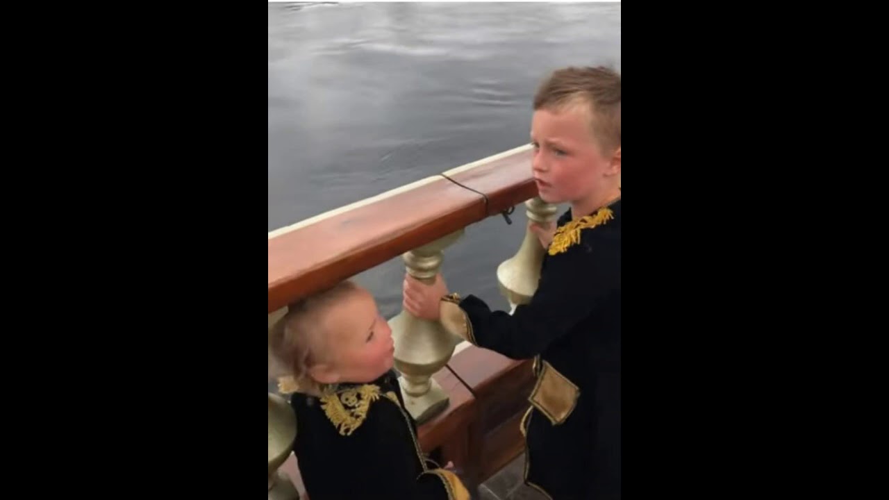 A.M.W - Kaptein Sabeltann Remix pt.2 (dedicated to Oscar & Felicia) (2020)