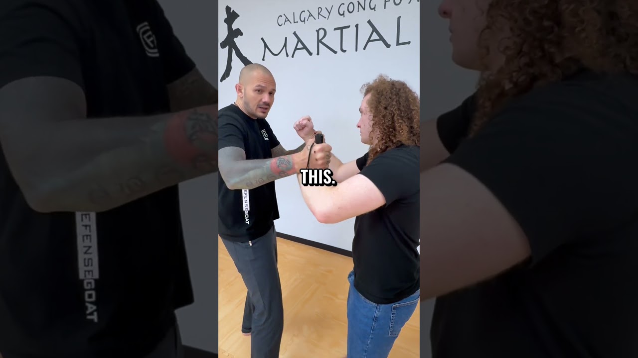 Тактический фонарь — лучшее средство самообороны!