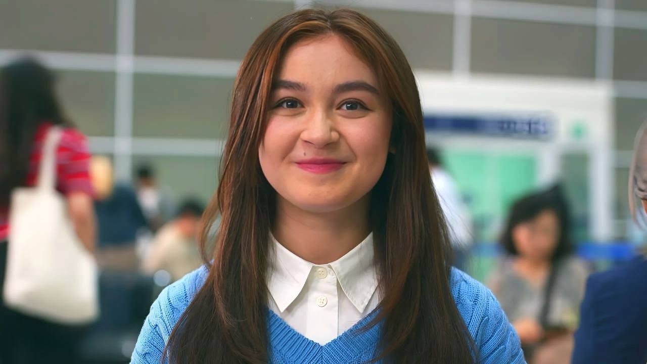 بنت بتقرر تسكن فى سكن الاولاد فالمدرسه .. وبتحاول انها متتكشفش | ملخص مسلسل Xo Kitty