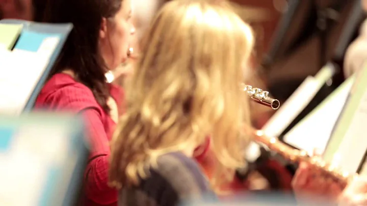 Jessica Cottis new Assistant Conductor at the Sydn...