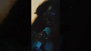 Live version of “A Flex” 🎤