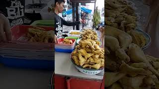 👩 Putri cantikku..beli ayam goreng serundeng langganan di Kota Tasikmalaya.. sangat enak dn renyah..
