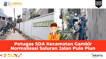 Petugas SDA Kecamatan Gambir Normalisasi Saluran Jalan Pulo Piun