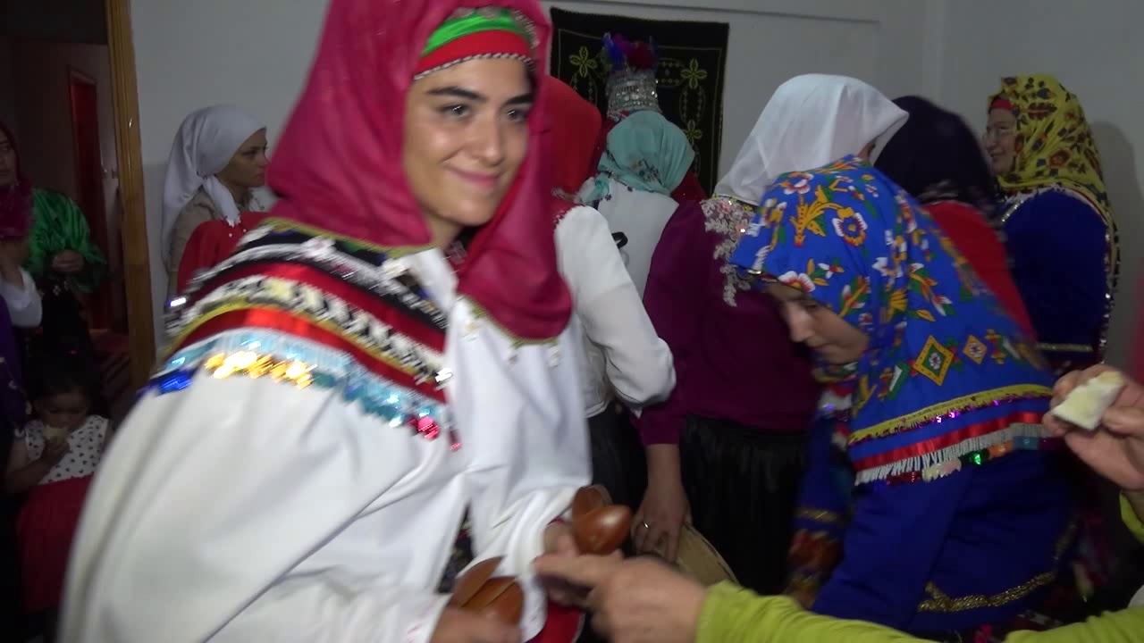 GELİN DAMATIN EVİNE GELİNCE HİÇ GÖRMEDİĞİNİZ ADETLER