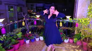 Baahon mein chale aao | Instant Karma | hold you tight remix | DancingAdah