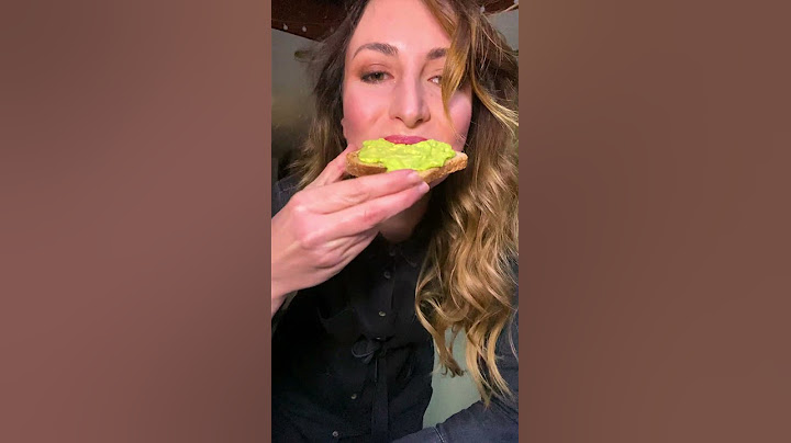 Avocado toast: l'idea veloce per la colazione salata! #shorts