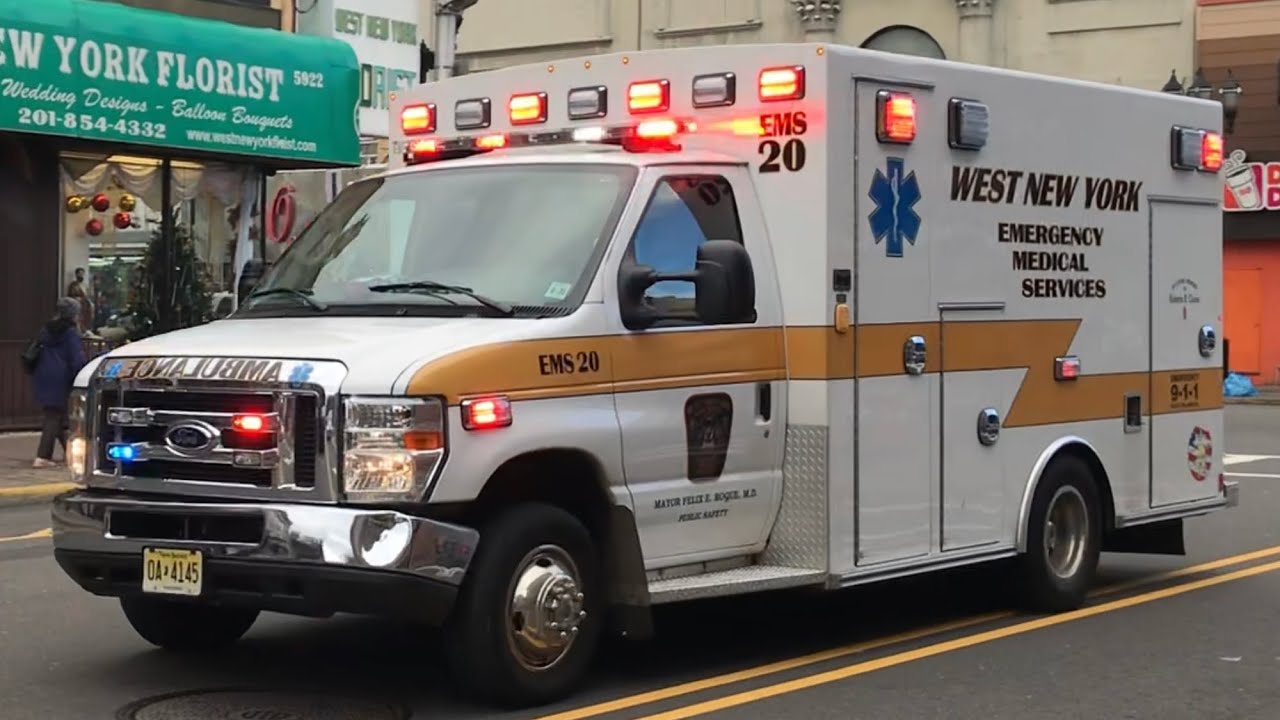 WEST NEW YORK EMS 20 AMBULANCE RESPONDING IN WEST NEW YORK, NEW JERSEY
