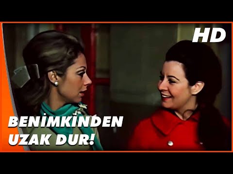 Menekşe Gözler | Sadri'nin Sevgilisi, Serap'ı Uyarıyor | Türk Komedi Filmi